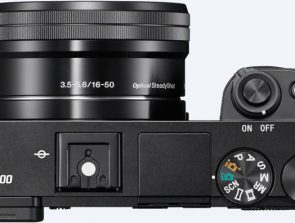 Sony A6000 vs. A7 Camera Comparison