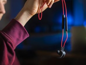 Best Tangle Free Earbuds of 2019