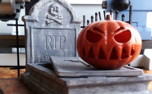Halloween Grave with Pumpkin head