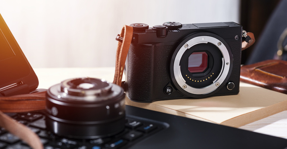 Mirrorless Cameras on Sale for Black Friday 2019 (Sony A6000, A7 II