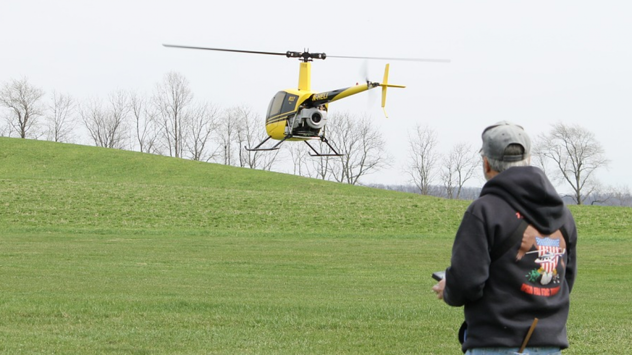 huge rc helicopter