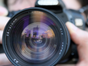 6 Best DSLRs with Flip Out Screens of 2019