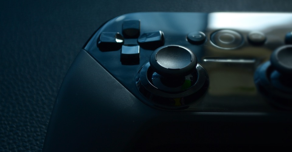 8 Best Android Game Controllers for Your Phone
