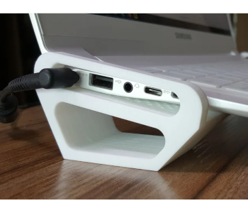 Laptop stand