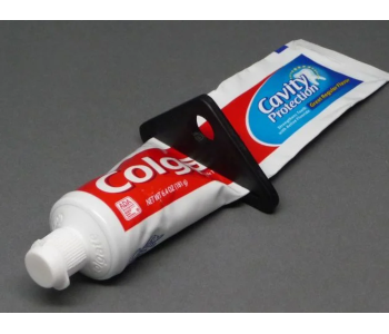 Toothpaste squeezer