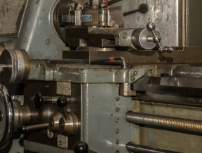 The Basics of Lathe Operations: Definitions, Types, and Applications