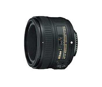 best-budget-nikon-travel-lens