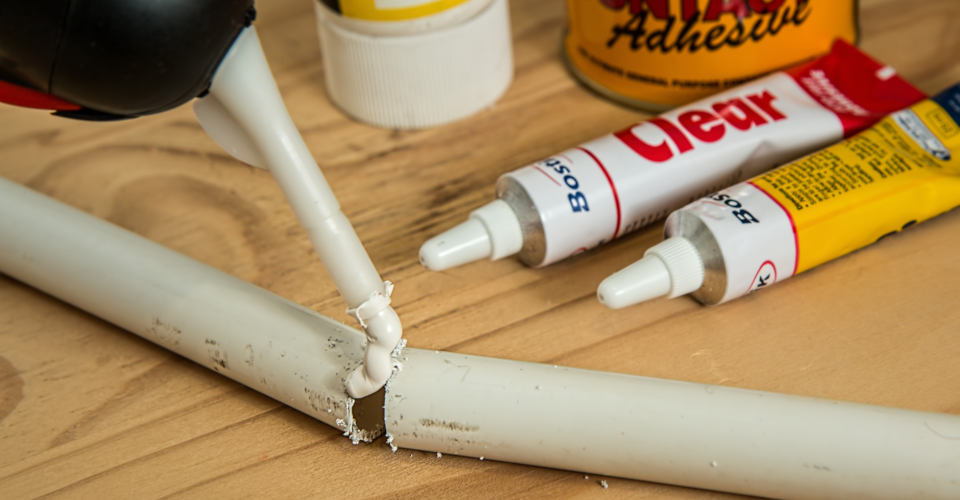 What is UV Glue? Properties, Pros and Cons, Best Brands