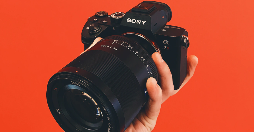 6 Best Sony Prime Lenses in 2020