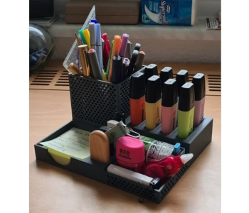 Desk organizer