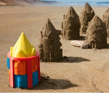 Customizable sand castle mold